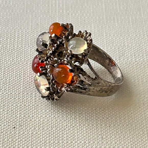 Vintage Brutalist Sterling Silver Ring w/ Opal & Carnelian Cabochons, Size 7 - Picture 5 of 7